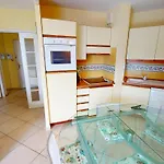 Confortable 2p En Centre-ville Avec Parking Et Terrasse - Fr-1-196-366 멍똥