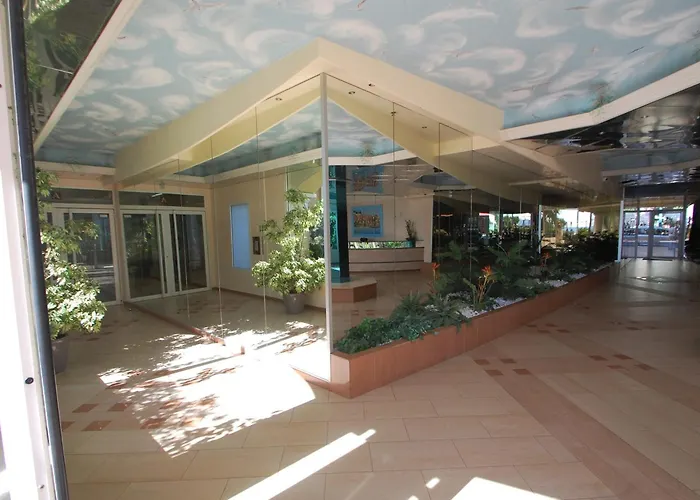 Apartment Confortable 2p En Centre-ville Avec Parking Et Terrasse - Fr-1-196-366