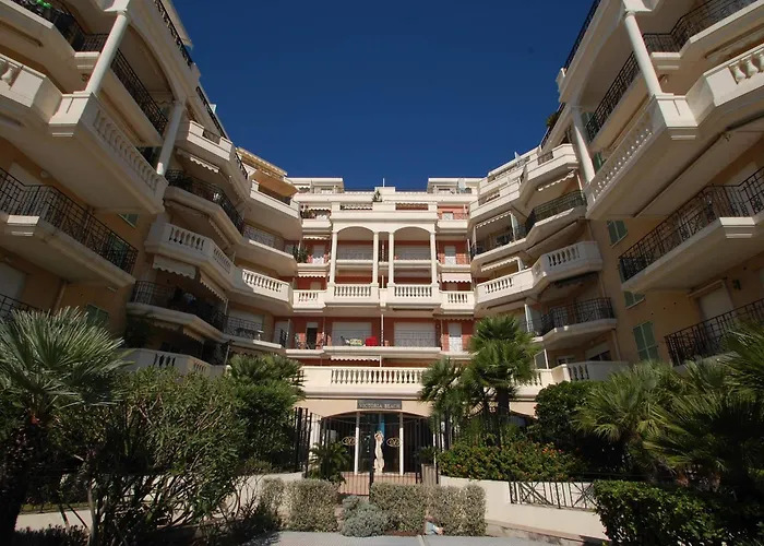 Apartment Confortable 2p En Centre-ville Avec Parking Et Terrasse - Fr-1-196-366 Menton